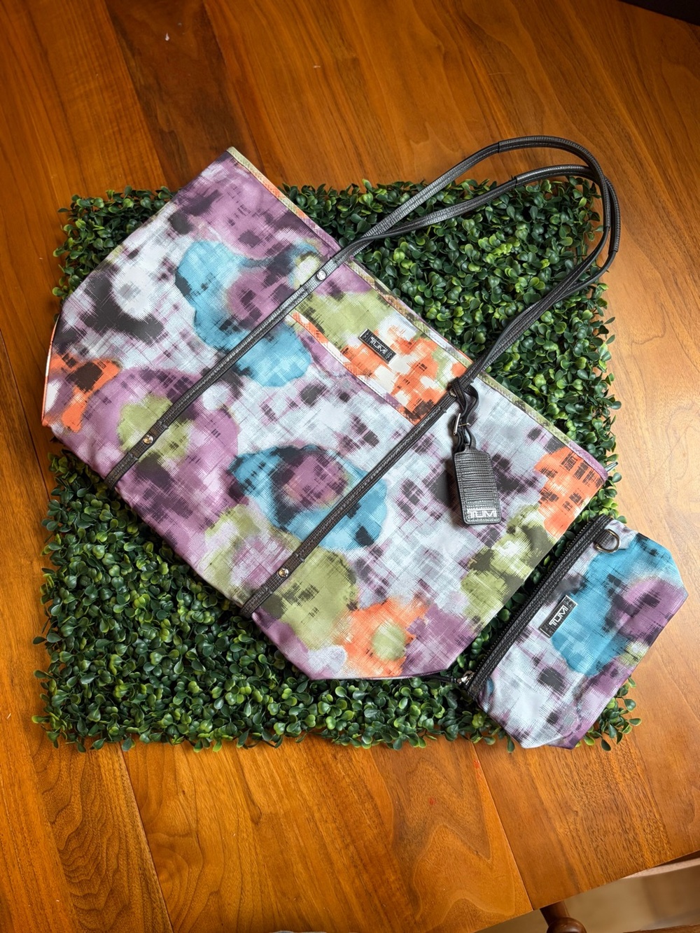 Tumi Voyageur Just In Case Packable Tote & Pouch Purple Multicolor Print Nylon